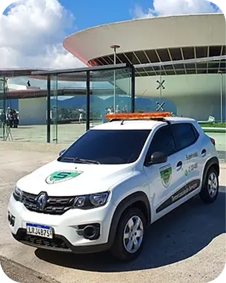Viatura de ronda da Servtecno estacionada
